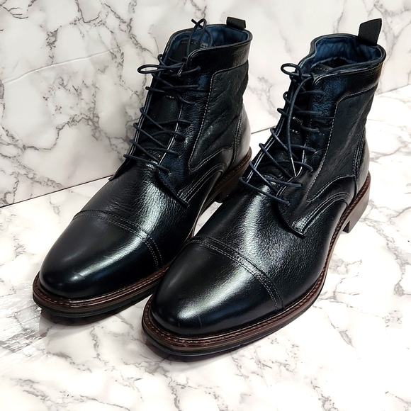 MEN'S JOHNSTON & MURPHY BOOTS SIZE 11 - Picture 2 of 11